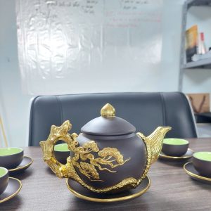 Ấm chén dát vàng biếu sếp sang trọng ảnh thật