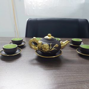 ấm chén sen nổi dát vàng 280ml