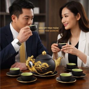 ấm chén dát vàng tử sa hoa nổi cao cấp quà biếu sang trọng