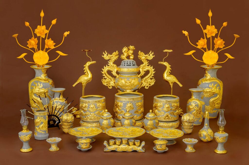 Bộ đờ thờ men rạn dát vàng 24k