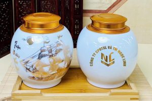Lọ đựng trà in logo vàng kim giúp doanh nghiệp quảng bá thương hiệu bền vững nhất chi phí rẻ nhất